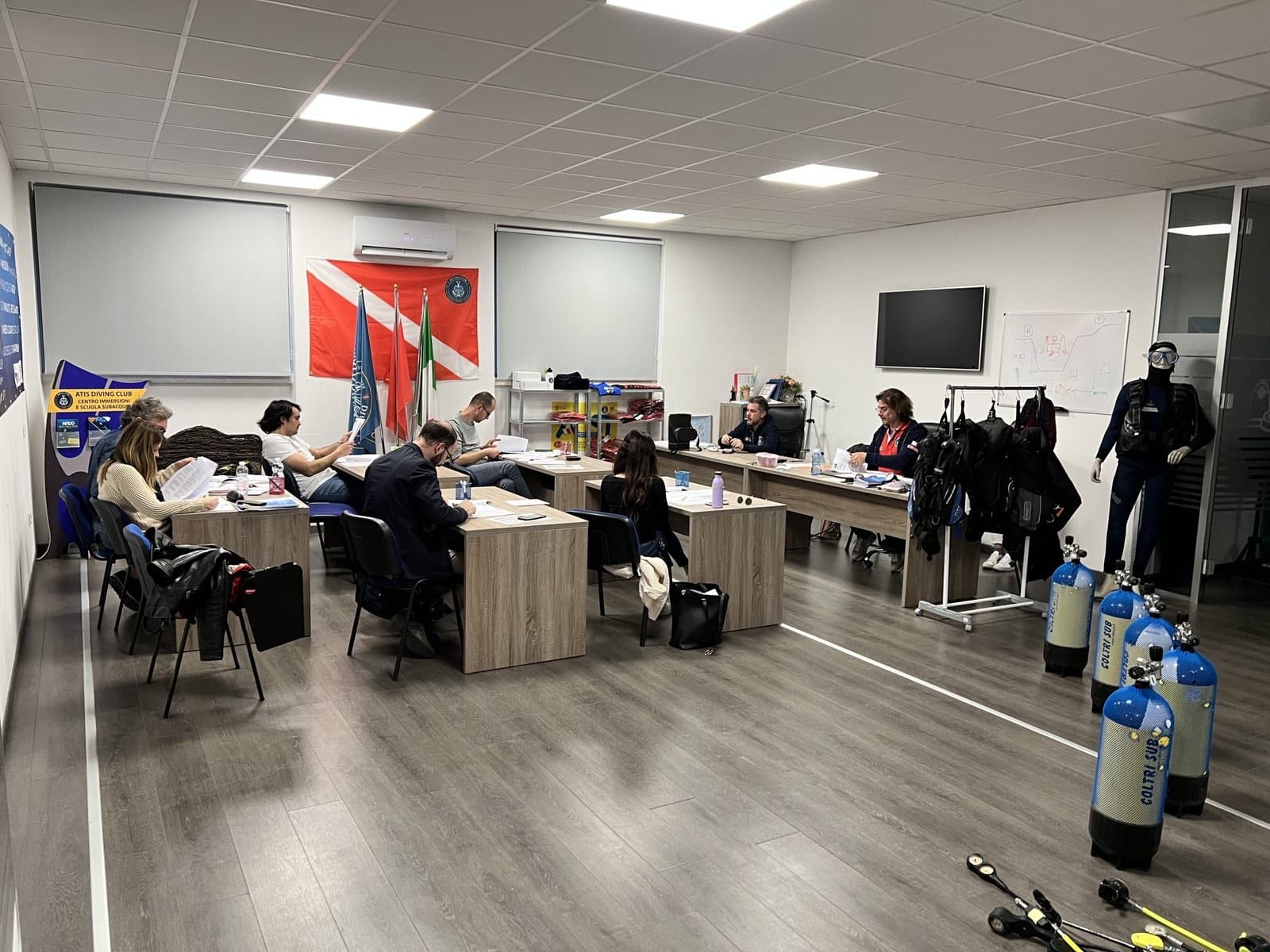 Scuola Subacquea — ATIS Diving Club